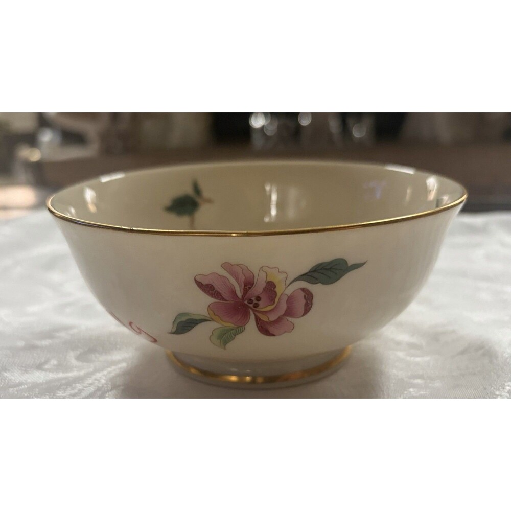 Lenox Barrington Collection 5 1/4" Gold trim bowl Excellent Shape